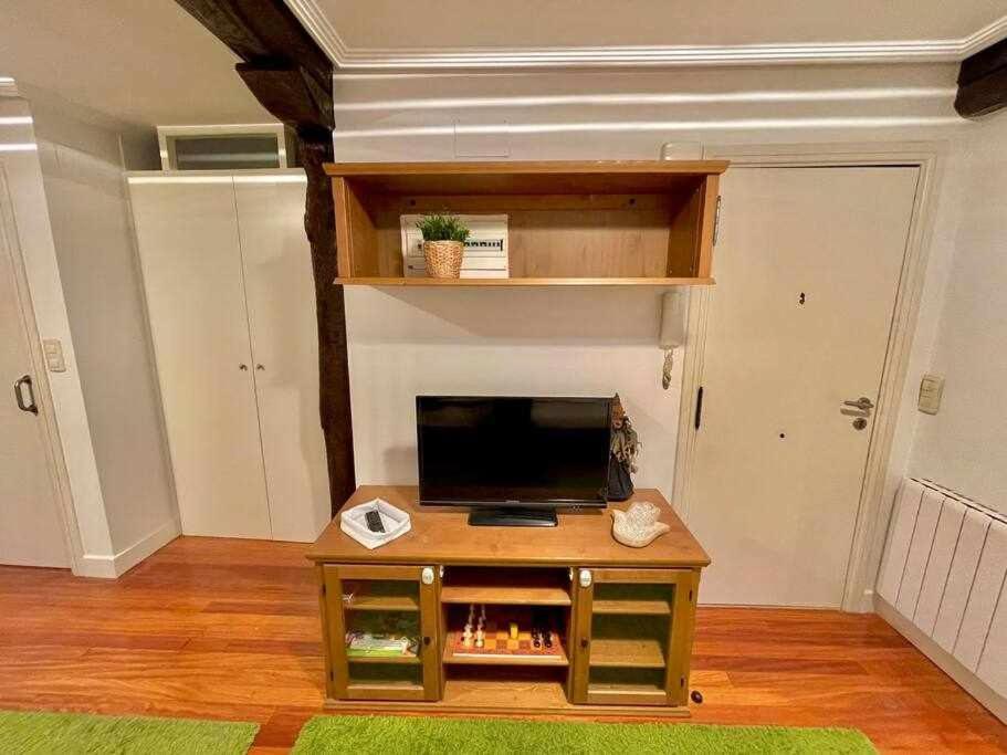 Andra Mari Etxea Apartamento En Parte Antigua Bermeo Bagian luar foto