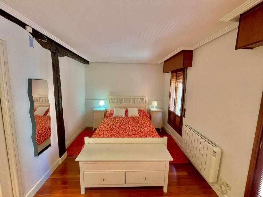 Andra Mari Etxea Apartamento En Parte Antigua Bermeo Bagian luar foto